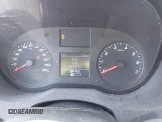 2021 Mercedes-Benz Sprinter Cargo z VIN W1Y40CHY6MT044646, wystawiony jako IAAI lot #42071297 z przebiegiem 162 619 mil mil oraz . Historia ofert i sprzedaży dostępna na DreamBid. Obrazek 7.
