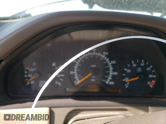 1997 Mercedes-Benz E-Class with VIN WDBJF55F7VA412770, listed as a Copart auction lot 86442634 with 238,065 mi miles and Clean Title. Bid and sale history available at carsss.com. Image 9.
