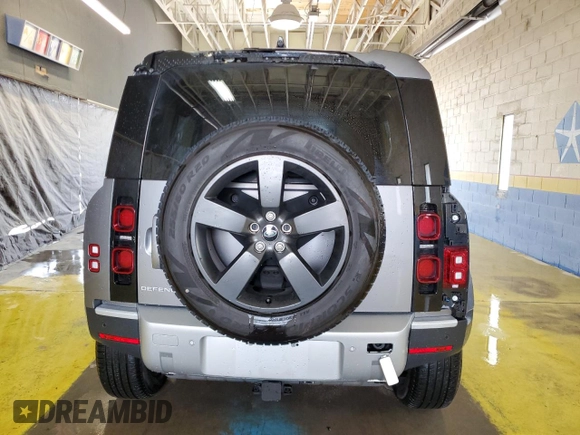 2024 Land Rover Defender S with VIN SALEJ7EX4R2285474, listed as a Copart auction lot 61129385 with 18,343 mi miles and Clean title. Bid and sale history available at DreamBid. Image 6.