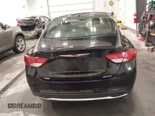 2015 Chrysler 200 Limited with VIN 1C3CCCAB1FN612164, listed as a IAAI auction lot 41641912 with 166,116 mi miles. Bid and sale history available at carsss.com. Image 16.