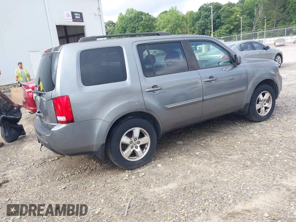 2009 Honda Pilot EX-L z VIN 5FNYF48589B042164, wystawiony jako IAAI lot #42457809 z przebiegiem 174 218 mil mil oraz . Historia ofert i sprzedaży dostępna na DreamBid. Obrazek 4.