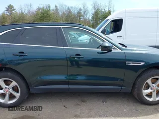 2017 Jaguar F-Pace 35t Prestige z VIN SADCK2BV4HA087827, wystawiony jako IAAI lot #41980338 z przebiegiem Nie podano mil oraz . Historia ofert i sprzedaży dostępna na DreamBid. Obrazek 13.