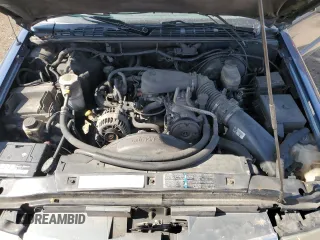 2003 GMC Jimmy z VIN 1GKCT18X43K110056, wystawiony jako Copart lot #48671585 z przebiegiem 272 867 mil mil oraz Czysty tytuł • Clean title. Historia ofert i sprzedaży dostępna na DreamBid. Obrazek 12.
