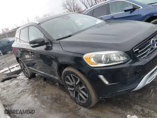 2017 Volvo XC60 Dynamic with VIN YV449MRR2H2028279, listed as a IAAI auction lot 41631683 with 100,934 mi miles. Bid and sale history available at carsss.com. Image 14.