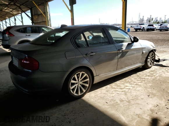 2011 BMW 3 Series 328i xDrive with VIN WBAPK7C59BA818782, listed as a Copart auction lot 68271934 with 152,889 mi miles and Salvage Title. Bid and sale history available at carsss.com. Image 3.