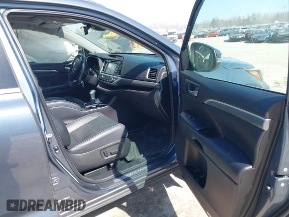 2018 Toyota Highlander Limited with VIN 5TDDZRFH1JS828615, listed as a IAAI auction lot 41796438 with 186,302 mi miles and . Bid and sale history available at DreamBid. Image 5.