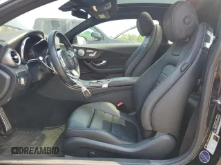 2019 Mercedes-Benz C 300 z VIN WDDWJ8EBXKF776237, wystawiony jako Copart lot #62342065 z przebiegiem 55 031 mil mil oraz Szkoda całkowita • Salvage title. Historia ofert i sprzedaży dostępna na DreamBid. Obrazek 7.