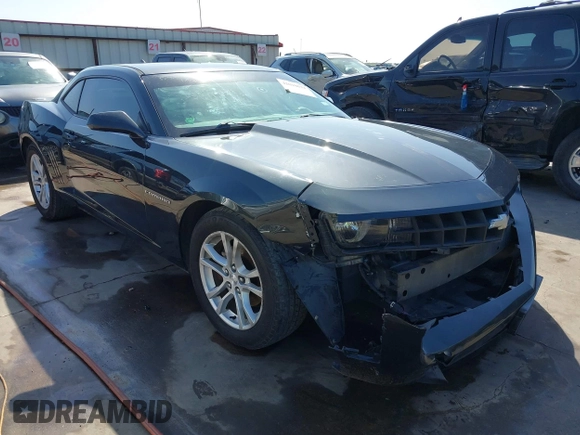 2013 Chevrolet Camaro LT with VIN 2G1FB1E36D9149692, listed as a IAAI auction lot 42010033 with 152,261 mi miles and . Bid and sale history available at DreamBid. Image 1.