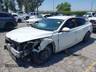 2019 Nissan Altima S z VIN 1N4BL4BV8KC122421, wystawiony jako IAAI lot #42215166 z przebiegiem Nie podano mil oraz . Historia ofert i sprzedaży dostępna na DreamBid. Obrazek 2.
