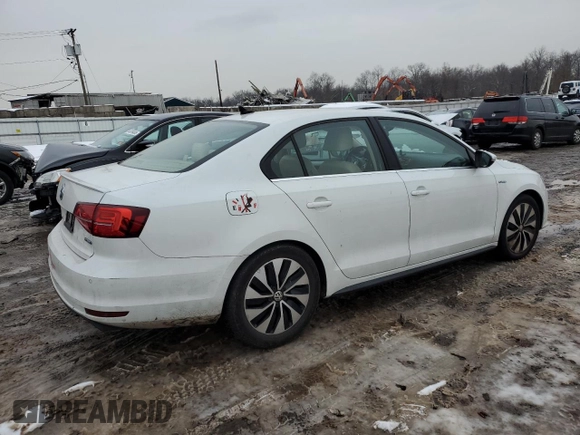 2015 Volkswagen Jetta Sedan Hybrid SEL Premium with VIN 3VW637AJ2FM305746, listed as a Copart auction lot 45083245 with 181,418 mi miles and Clean Title. Bid and sale history available at carsss.com. Image 3.