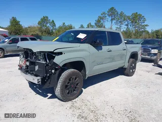 2025 Toyota Tundra 4WD SR with VIN 5TFLA5DB3SX261247, listed as a IAAI auction lot 41577359 with 381 mi miles. Bid and sale history available at carsss.com. Image 18.