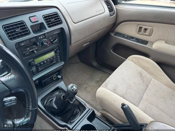 2000 Toyota 4Runner SR5 with VIN JT3HN86R2Y0263096, listed as a IAAI auction lot 41649205 with 284,195 mi miles. Bid and sale history available at carsss.com. Image 12.