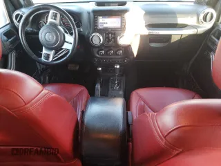 2013 Jeep Wrangler Unlimited Rubicon 10th Anniversary z VIN 1C4HJWFG0DL704100, wystawiony jako Copart lot #75573634 z przebiegiem 103 158 mil mil oraz Szkoda całkowita • Salvage title. Historia ofert i sprzedaży dostępna na DreamBid. Obrazek 8.