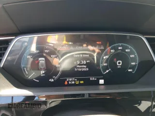 2019 Audi e-tron Prestige with VIN WA1VAAGE1KB010743, listed as a Copart auction lot 58812083 with 31,917 mi miles. Bid and sale history available at carsss.com. Image 9.