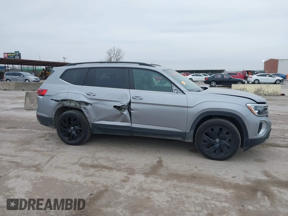 2024 Volkswagen Atlas SE z VIN 1V2JR2CA1RC537982, wystawiony jako IAAI lot #41429786 z przebiegiem 33 846 mil mil oraz . Historia ofert i sprzedaży dostępna na DreamBid. Obrazek 13.