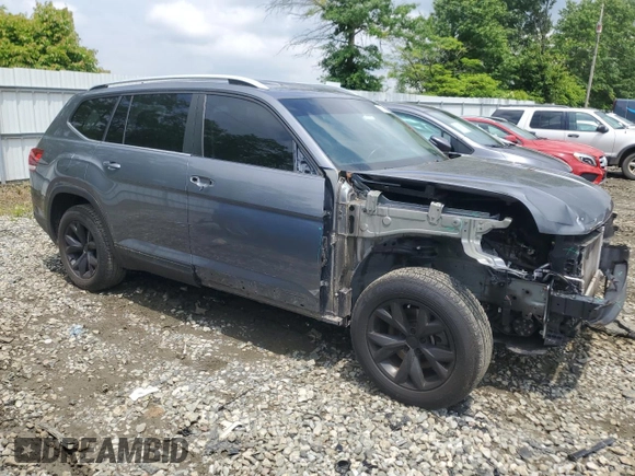 2018 Volkswagen Atlas SE with VIN 1V2KR2CA2JC580073, listed as a Copart auction lot 58898265 with 69,377 mi miles and Salvage title. Bid and sale history available at DreamBid. Image 4.