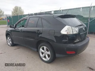 2007 Lexus RX 350 with VIN 2T2HK31U77C021651, listed as a IAAI auction lot 42173113 with 231,153 mi miles. Bid and sale history available at carsss.com. Image 3.