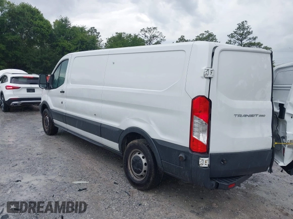 2018 Ford Transit z VIN 1FTYR2YMXJKB11642, wystawiony jako IAAI lot #42235879 z przebiegiem 149 561 mil mil oraz . Historia ofert i sprzedaży dostępna na DreamBid. Obrazek 3.