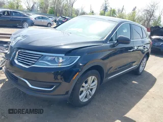 2017 Lincoln MKX Premiere z VIN 2LMPJ8JR9HBL21889, wystawiony jako IAAI lot #42142609 z przebiegiem 66 069 mil mil oraz . Historia ofert i sprzedaży dostępna na DreamBid. Obrazek 2.