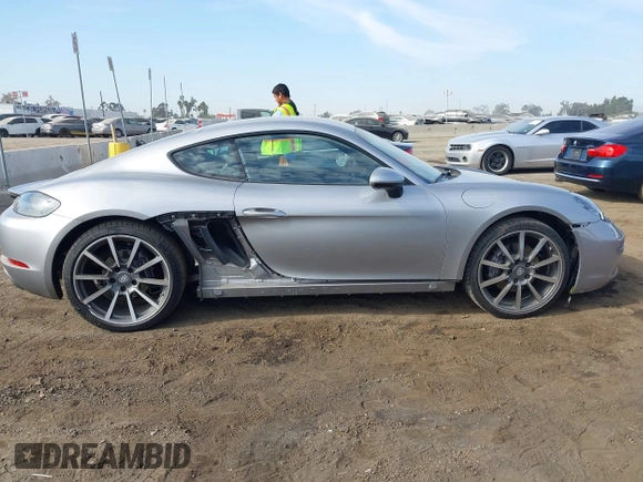 2021 Porsche Cayman with VIN WP0AA2A82MS260377, listed as a IAAI auction lot 40970360 with 23,785 mi miles and . Bid and sale history available at DreamBid. Image 14.