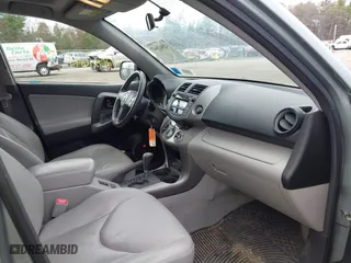 2008 Toyota RAV4 Ltd with VIN JTMBK31V686034421, listed as a IAAI auction lot 42041647 with 176,965 mi miles. Bid and sale history available at carsss.com. Image 5.