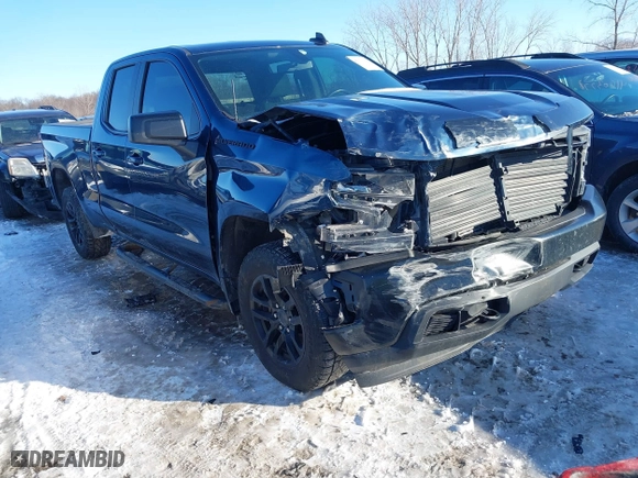2019 Chevrolet Silverado 1500 LT with VIN 1GCRYDEK3KZ313060, listed as a IAAI auction lot 41633134 with 141,748 mi miles. Bid and sale history available at carsss.com. Image 1.