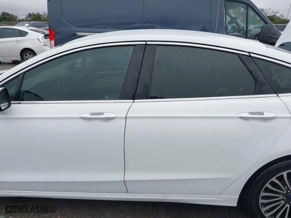 2018 Ford Fusion Titanium with VIN 3FA6P0D90JR247654, listed as a IAAI auction lot 41506643 with 100,907 mi miles. Bid and sale history available at carsss.com. Image 15.