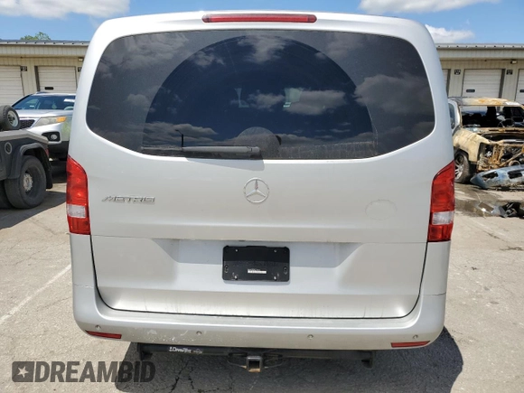 2016 Mercedes-Benz Metris Passenger with VIN WD4PG2EE9G3140816, listed as a Copart auction lot 53452675 with 140,121 mi miles and Salvage title. Bid and sale history available at DreamBid. Image 6.