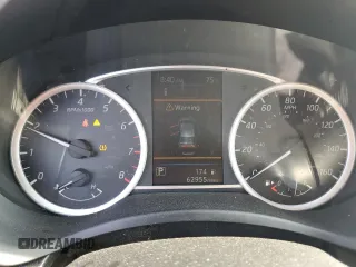 2019 Nissan Sentra S z VIN 3N1AB7AP3KY383463, wystawiony jako Copart lot #54905165 z przebiegiem 62 955 mil mil oraz Szkoda całkowita • Salvage title. Historia ofert i sprzedaży dostępna na DreamBid. Obrazek 9.