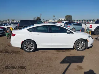 2015 Chrysler 200 S with VIN 1C3CCCBB2FN665650, listed as a IAAI auction lot 41616172 with 140,747 mi miles. Bid and sale history available at carsss.com. Image 13.