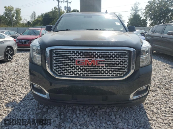2016 GMC Yukon Denali with VIN 1GKS2CKJ5GR280180, listed as a Copart auction lot 71045264 with 170,694 mi miles and Clean Title. Bid and sale history available at carsss.com. Image 5.