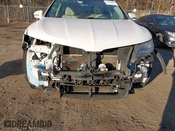 2018 Lincoln MKX Select z VIN 2LMPJ8KR5JBL48639, wystawiony jako IAAI lot #41640923 z przebiegiem 124 834 mil mil oraz . Historia ofert i sprzedaży dostępna na DreamBid. Obrazek 6.
