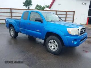 2005 Toyota Tacoma with VIN 5TEUU42N95Z055611, listed as a IAAI auction lot 42791290 with 226,750 mi miles and . Bid and sale history available at DreamBid. Image 1.