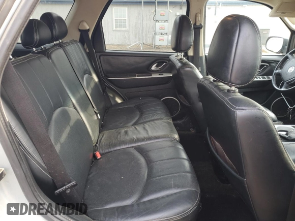 2005 Mercury Mariner Luxury with VIN 4M2YU57115DJ23819, listed as a Copart auction lot 54370265 with 215,657 mi miles and Clean title. Bid and sale history available at DreamBid. Image 11.