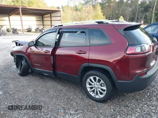 2021 Jeep Cherokee Latitude with VIN 1C4PJLCB5MD192315, listed as a IAAI auction lot 38200931 with 1 mi miles. Bid and sale history available at carsss.com. Image 14.