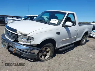 2001 Ford F-150 XL z VIN 1FTRF17W61NB22632, wystawiony jako IAAI lot #41824156 z przebiegiem Nie podano mil oraz . Historia ofert i sprzedaży dostępna na DreamBid. Obrazek 2.