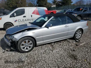 2006 BMW 3 Series 325Ci with VIN WBABW33446PX88432, listed as a Copart auction lot 44677295 with 137,582 mi miles and Salvage Title. Bid and sale history available at carsss.com. Image 1.