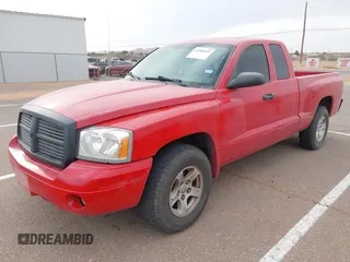 2006 Dodge Dakota SLT with VIN 1D7HW42N26S656513, listed as a IAAI auction lot 41906945 with 270,468 mi miles and . Bid and sale history available at carsss.com. Image 2.
