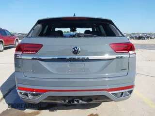 2023 Volkswagen Atlas SEL Premium R-Line z VIN 1V2FE2CA0PC224677, wystawiony jako IAAI lot #41991931 z przebiegiem 22 620 mil mil oraz . Historia ofert i sprzedaży dostępna na DreamBid. Obrazek 17.