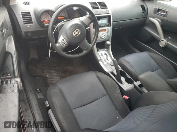 2010 Scion tC z VIN JTKDE3B79A0309636, wystawiony jako Copart lot #58693935 z przebiegiem 153 413 mil mil oraz Czysty tytuł • Clean title. Historia ofert i sprzedaży dostępna na DreamBid. Obrazek 8.