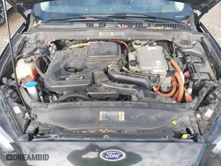 2014 Ford Fusion Energi Titanium with VIN 3FA6P0SU5ER269923, listed as a IAAI auction lot 41086950 with 135,351 mi miles. Bid and sale history available at carsss.com. Image 10.