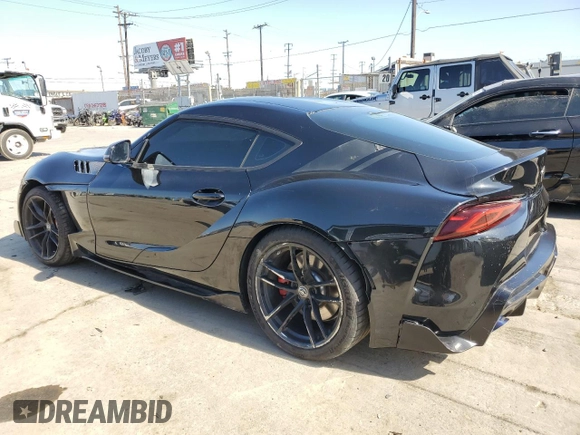 2021 Toyota Supra 3.0 z VIN WZ1DB0C01MW036730, wystawiony jako Copart lot #57497785 z przebiegiem 15 285 mil mil oraz Szkoda całkowita • Salvage title. Historia ofert i sprzedaży dostępna na DreamBid. Obrazek 2.
