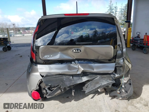 2014 Kia Soul with VIN KNDJN2A28E7071785, listed as a IAAI auction lot 41795685 with 66,108 mi miles. Bid and sale history available at carsss.com. Image 6.