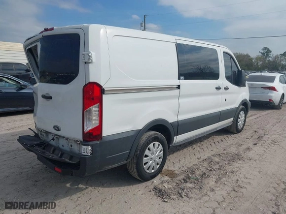 2016 Ford Transit Cargo Van with VIN 1FTYE1YM4GKA21854, listed as a IAAI auction lot 41636287 with 277,141 mi miles. Bid and sale history available at carsss.com. Image 4.
