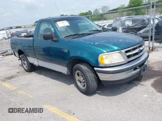 1997 Ford F-150 z VIN 1FTDF1722VNB40056, wystawiony jako IAAI lot #42502044 z przebiegiem 155 836 mil mil oraz . Historia ofert i sprzedaży dostępna na DreamBid. Obrazek 1.