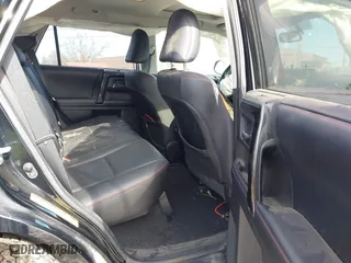 2019 Toyota 4Runner SR5 with VIN JTEBU5JR8K5735284, listed as a IAAI auction lot 41441632 with 32,402 mi miles. Bid and sale history available at carsss.com. Image 8.
