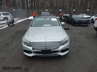 2015 Mercedes-Benz C-Class C 300 Luxury with VIN 55SWF4KB3FU066856, listed as a IAAI auction lot 41466596 with 140,030 mi miles. Bid and sale history available at carsss.com. Image 13.