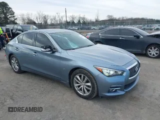 2015 Infiniti Q50 with VIN JN1BV7AR0FM392708, listed as a IAAI auction lot 41593006 with 109,066 mi miles. Bid and sale history available at carsss.com. Image 1.