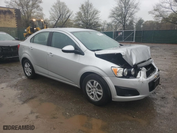 2014 Chevrolet Sonic LT with VIN 1G1JC5SH2E4211687, listed as a Copart auction lot 52481945 with 81,282 mi miles and Salvage Title. Bid and sale history available at carsss.com. Image 4.