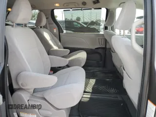 2020 Toyota Sienna LE with VIN 5TDJZ3DC5LS241702, listed as a Copart auction lot 59013815 with 49,087 mi miles and Salvage title. Bid and sale history available at DreamBid. Image 11.